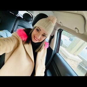 Hello! My name is Sabrina.